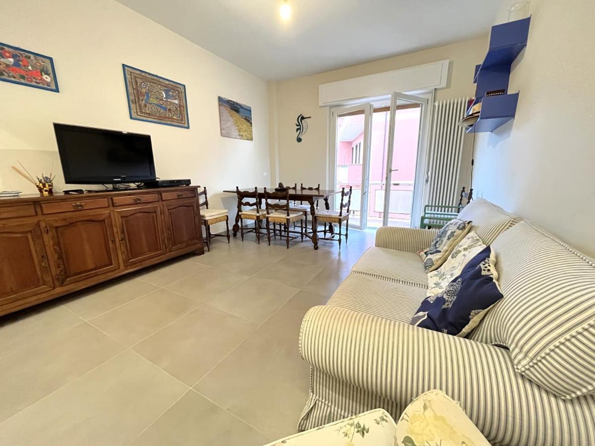 Arcadia Apartment Леванто Екстериор снимка